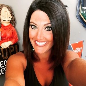 Meet your Posher, Danielle